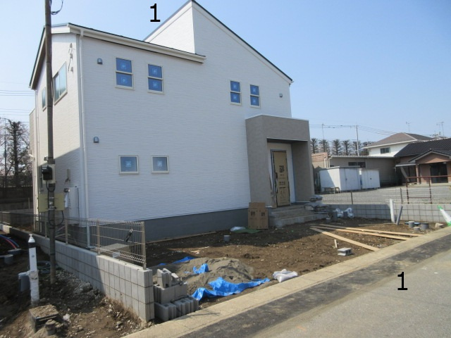 【仲介手数料無料】新築戸建　深谷市上柴町東6-13-17（全2棟）の前面道路含む現地写真