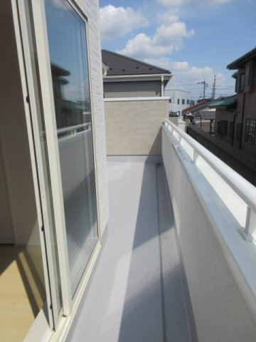 【仲介手数料無料】新築戸建　深谷市上柴町東6-13-17（全2棟）のバルコニー