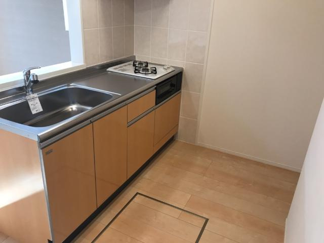 三木市緑が丘町本町一丁目新築アパートのキッチン|キッチン