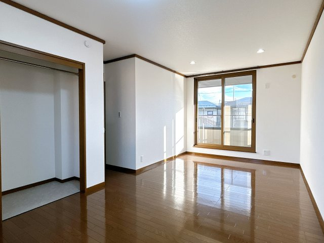 リフォーム済中古戸建　大垣市南一色町　平成13年築の洋室