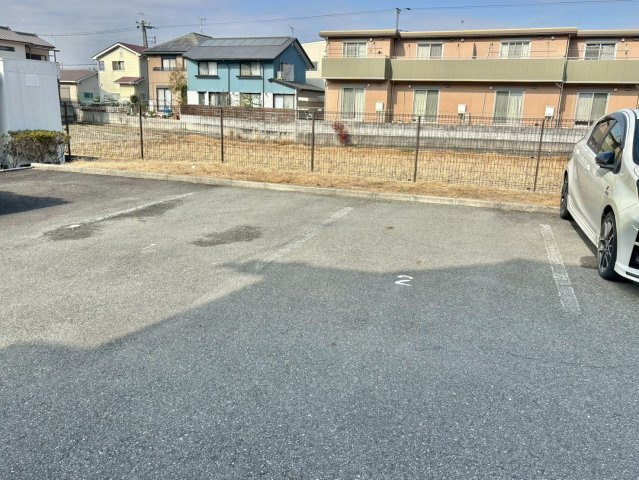 パストラル・ドミールの駐車場