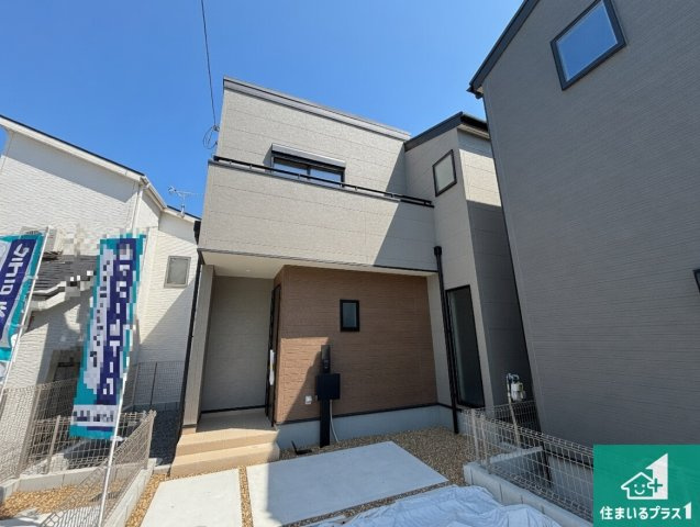茨木市上野町　第7期　新築一戸建ての外観|お客様に長く安心して住んでいだだける事にこだわった家づくり！住んでからのアフターサービスにもしっかりと取り組んでいます！