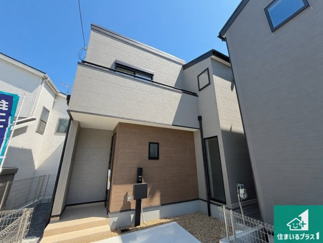 茨木市上野町　第7期　新築一戸建ての外観|お客様に長く安心して住んでいだだける事にこだわった家づくり！住んでからのアフターサービスにもしっかりと取り組んでいます！