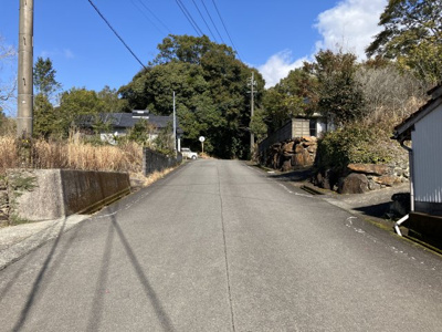 【前面道路含む現地写真】 | 青山町字焼居 土地