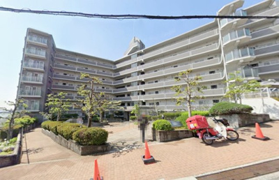 【外観】 | 六甲桜丘ハイツ | バス停徒歩3分、阪急・JR・阪神アクセス良好