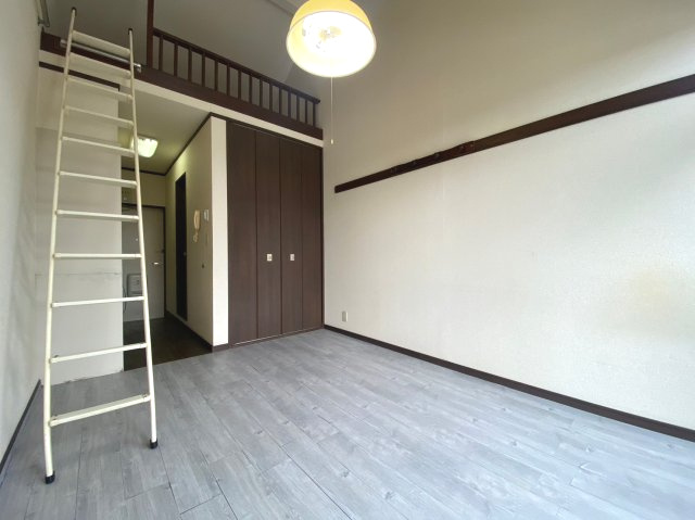 【居間・リビング】