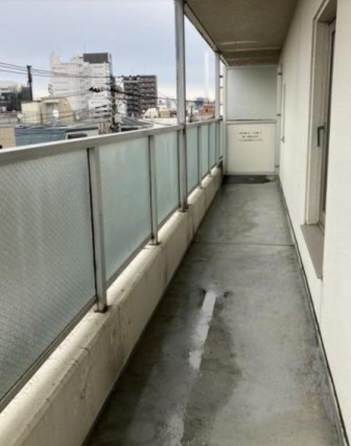 エクセラン池袋のバルコニー