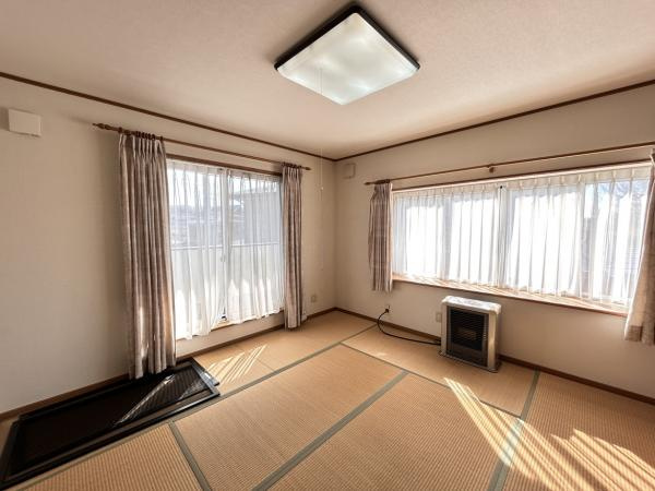 八戸市大字田面木字上田面木の和室