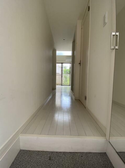 杉並区高円寺南３丁目のアパートの玄関