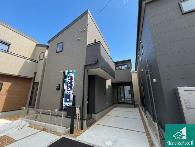 茨木市上野町　第7期　新築一戸建ての外観|安心の10年保証！外観を美しく保ち、雨水で汚れを落とします！気になることがありましたら、お気軽にお問い合わせください！