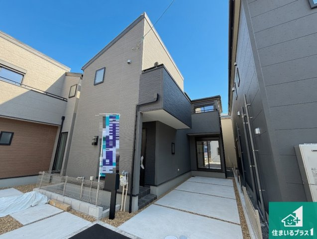 茨木市上野町　第7期　新築一戸建ての外観|お客様に長く安心して住んでいだだける事にこだわった家づくり！住んでからのアフターサービスにもしっかりと取り組んでいます！