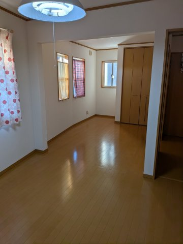 【洋室】 | 茅ヶ崎市西久保　中古戸建 | ２階　２部屋にできます