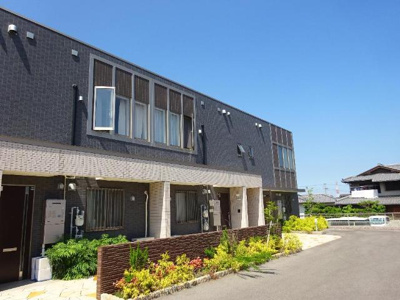 【駐車場】 | ラ・プリミェール翔 | 外観写真（昼）