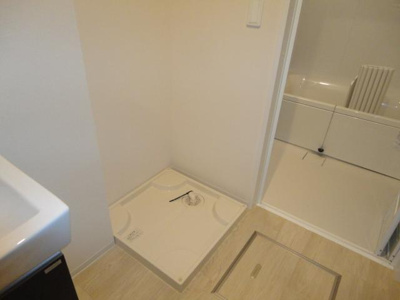 【設備】 | ラ・プリミェール翔 | 洗濯機置場