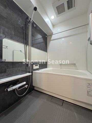 【浴室】 | 浴室乾燥機・追い焚き機能を備えた、設備充実の浴室です♪