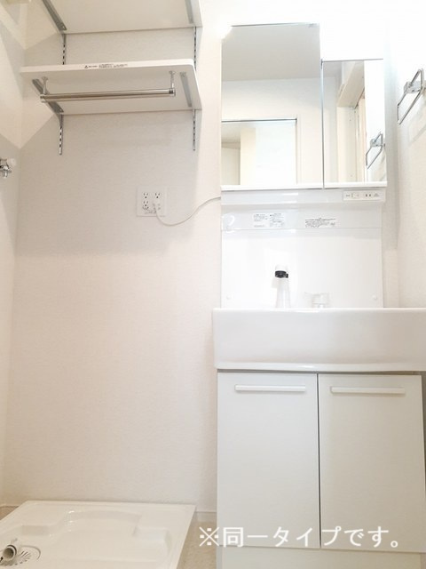 メゾン　ルミエールの洗面所