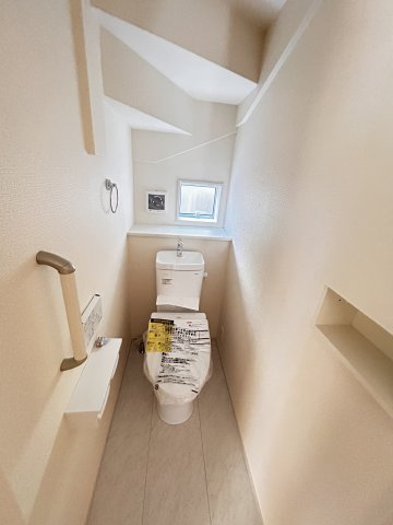  のトイレ|清潔感も使いやすさもばっちり！温水洗浄機能で、トイレ時間がちょっと心地よくなります。
※2026年5月撮影
