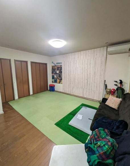 【中古】鶴ヶ島市柳戸町中古住宅の居間・リビング