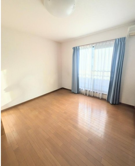 【中古】鶴ヶ島市柳戸町中古住宅の洋室