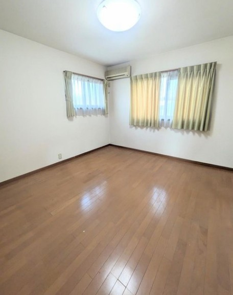 【中古】鶴ヶ島市柳戸町中古住宅の洋室