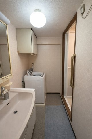 エクセレンス新栄の独立洗面台