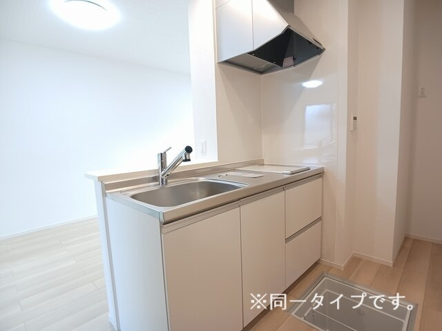 メゾン　ルミエールのキッチン