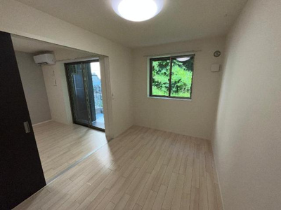 【内装】 | アヴェルラ・プラス | 室内