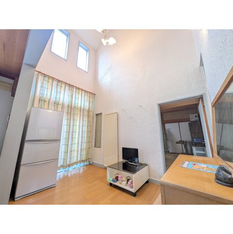 本通1丁目中古物件の居間・リビング