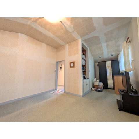 本通1丁目中古物件の洋室