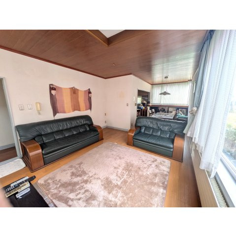 本通1丁目中古物件の居間・リビング