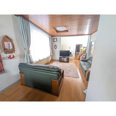 本通1丁目中古物件の居間・リビング