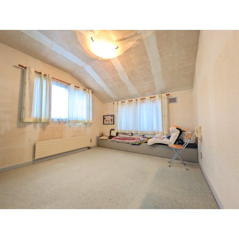 本通1丁目中古物件の洋室