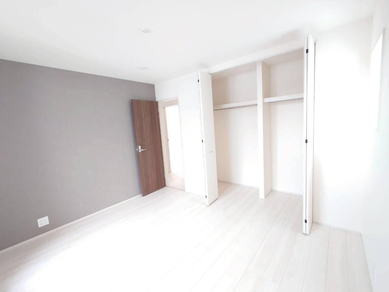 ■■西原町小那覇－①号棟の居間・リビング