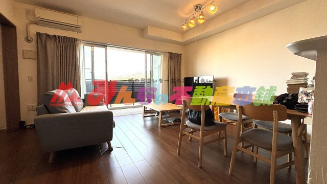 サンパーク久留米東VITAZIONEの居間・リビング