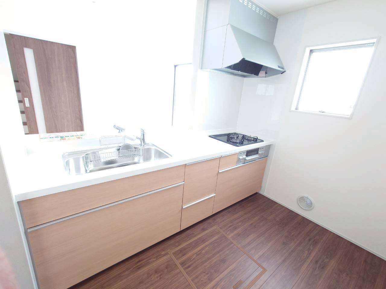 ■■西原町小那覇－②号棟のキッチン