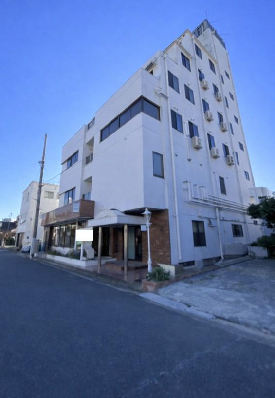 前橋市南町三丁目売ビルの外観