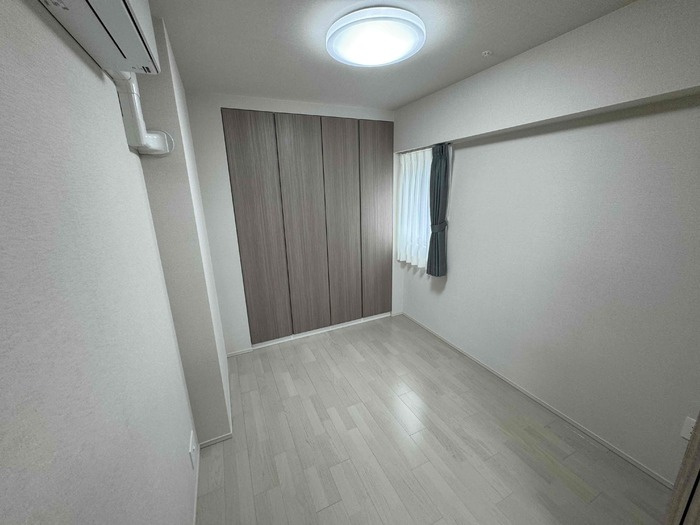 ウエリス姫路の洋室