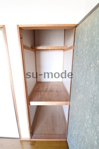 プラスコート南耳原の収納