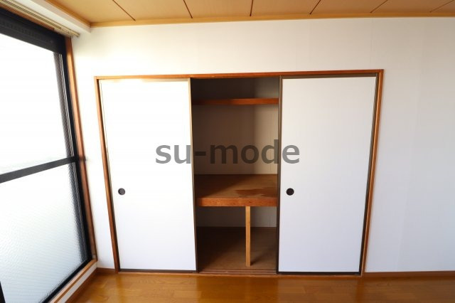 プラスコート南耳原の収納