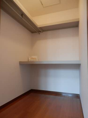 【収納】 | シャーメゾンJUNO D | ウォークインクローゼット