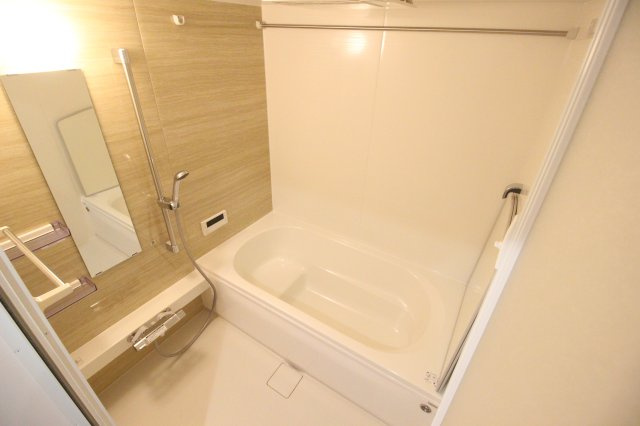 【浴室】 | Kaketto Brickowski