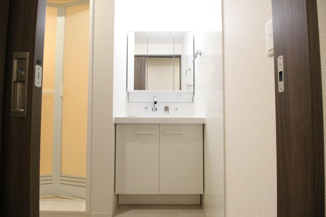 【独立洗面台】 | Kaketto Brickowski