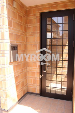 アーバンヒルズ目白Aのエントランス