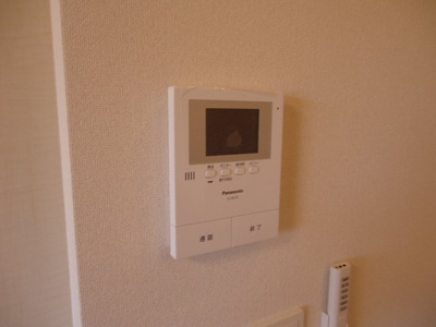 【セキュリティ】 | アメニティ・ハイム | カメラ付インターホン