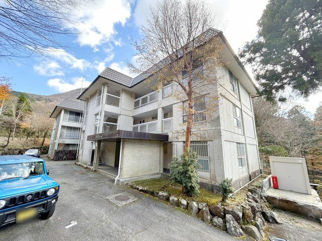 箱根桃源台ビラB棟