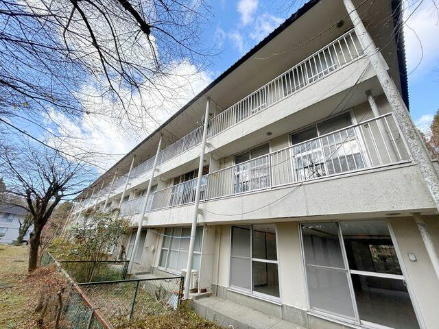 箱根桃源台ビラB棟の外観