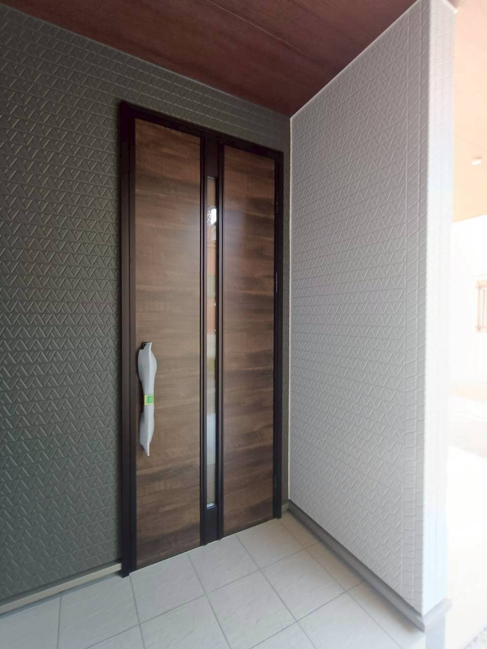 三郷市　戸ケ崎　新築戸建　全1棟　の玄関|施工例です