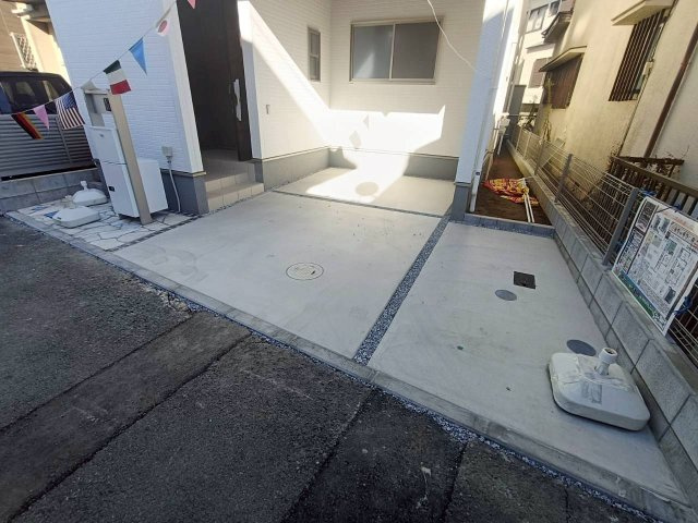 三郷市　戸ケ崎　新築戸建　全1棟　の駐車場|施工例です