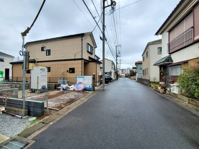 三郷市　戸ケ崎　新築戸建　全1棟　の前面道路含む現地写真|前面道路含む現地写真です