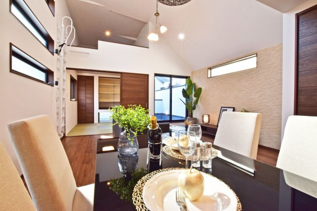 西宮市神園町新築一戸建て│4KLDK＋駐車2台可（制限有）の内観：施工例|-同社施工例-リビング